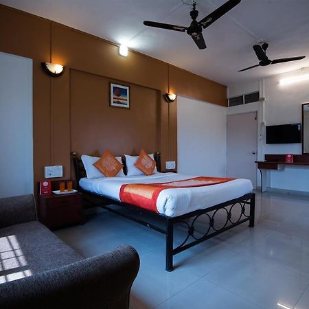 Oyo 1065 Hotel Hmr Royal Inn Pune Eksteriør billede
