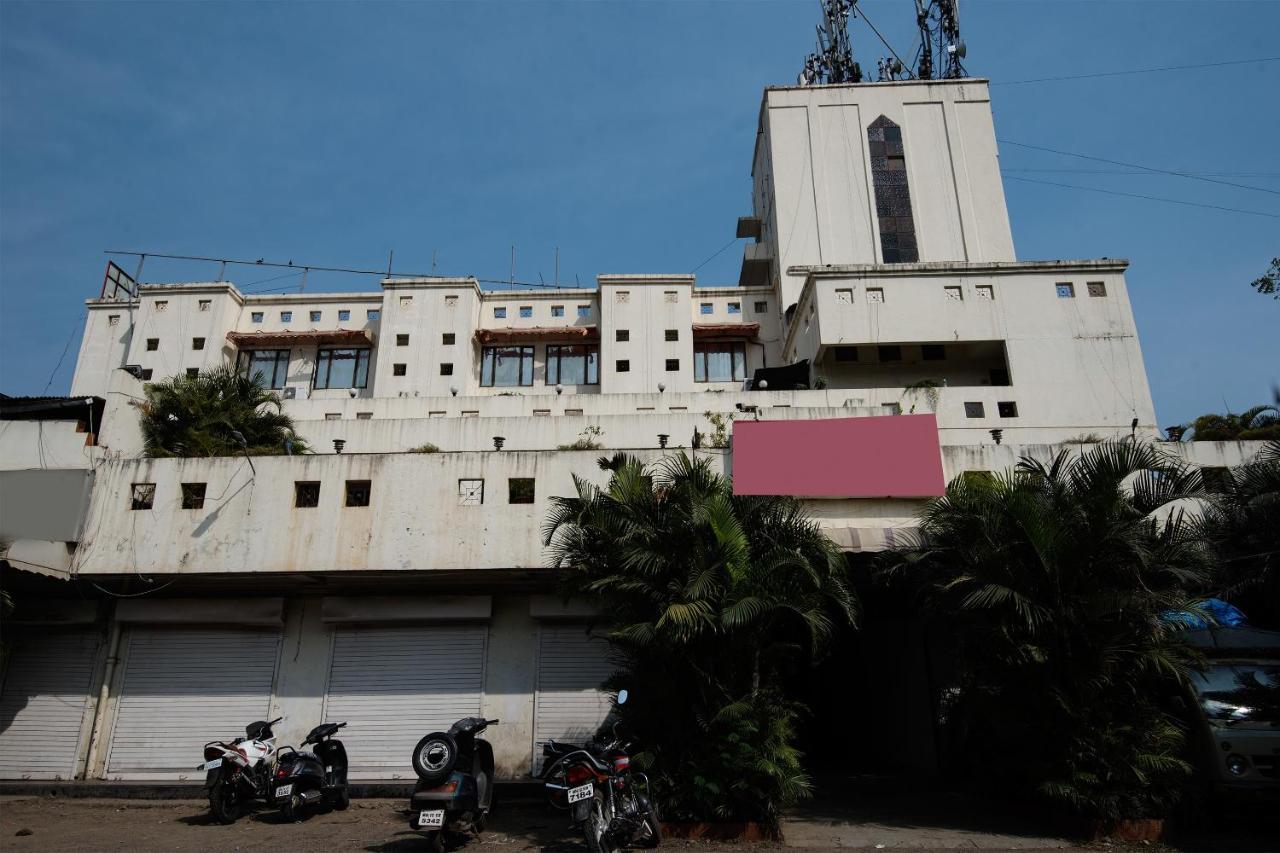 Oyo 1065 Hotel Hmr Royal Inn Pune Eksteriør billede
