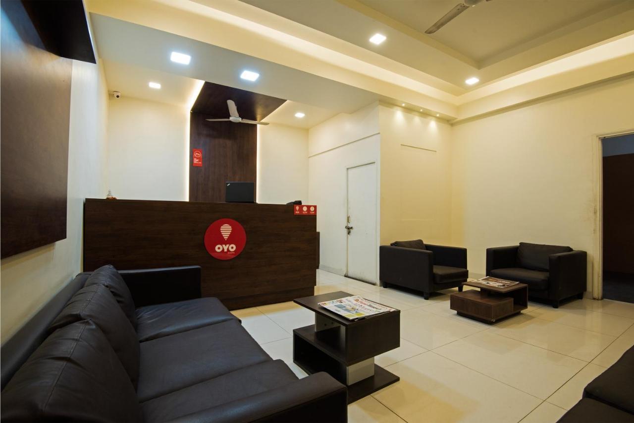 Oyo 1065 Hotel Hmr Royal Inn Pune Eksteriør billede