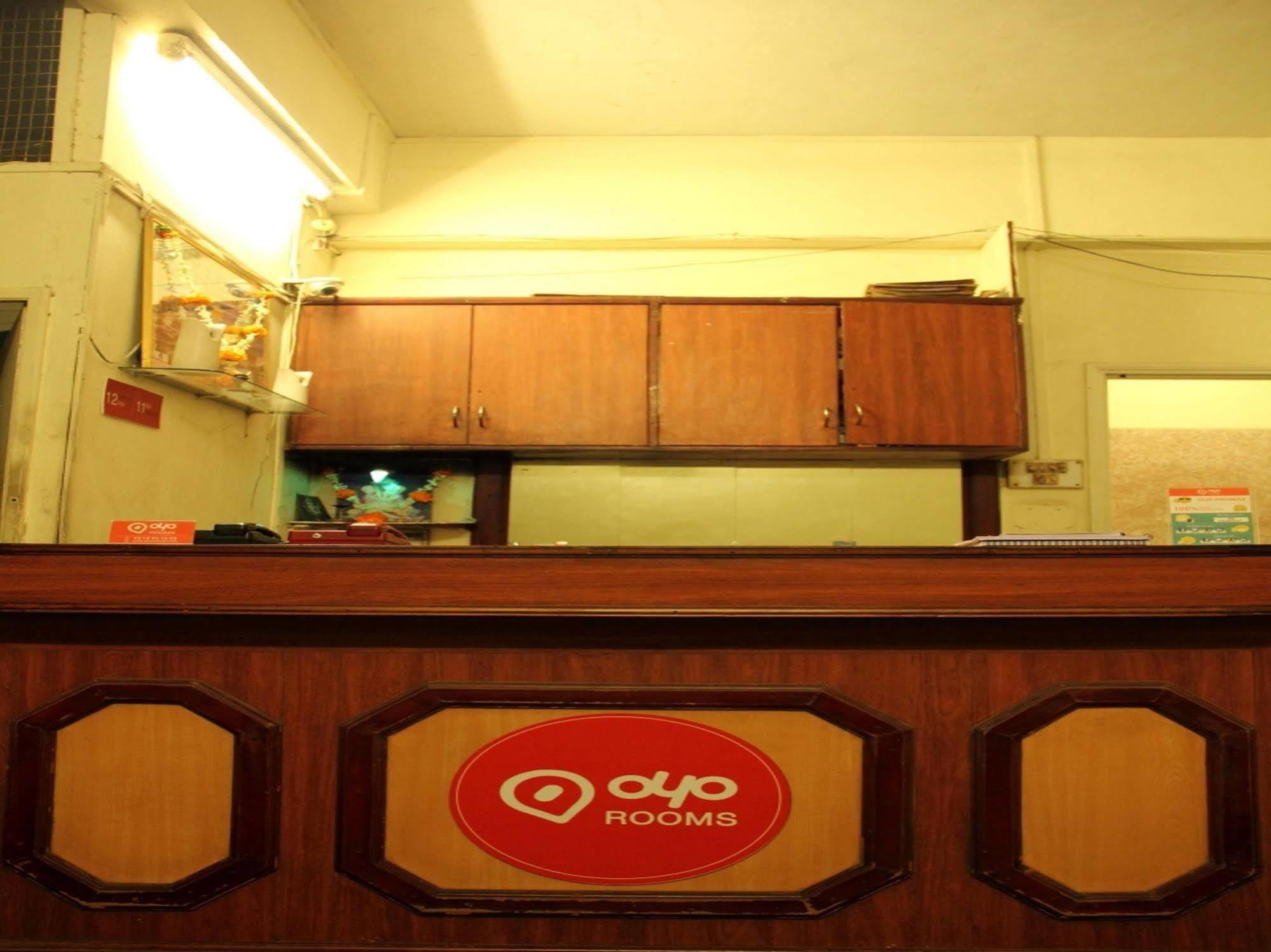 Oyo 1065 Hotel Hmr Royal Inn Pune Eksteriør billede