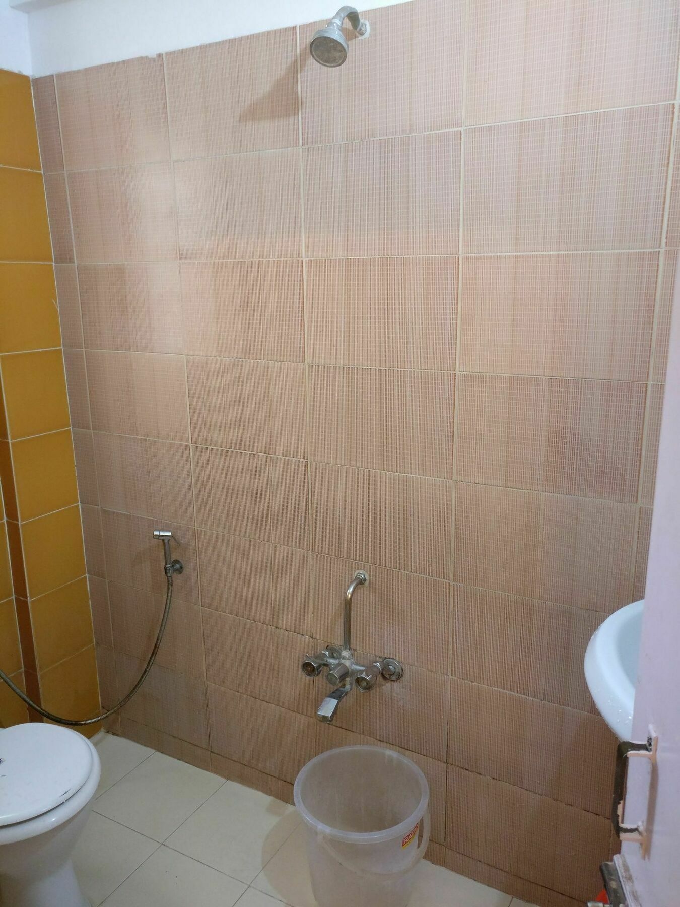 Oyo 1065 Hotel Hmr Royal Inn Pune Eksteriør billede